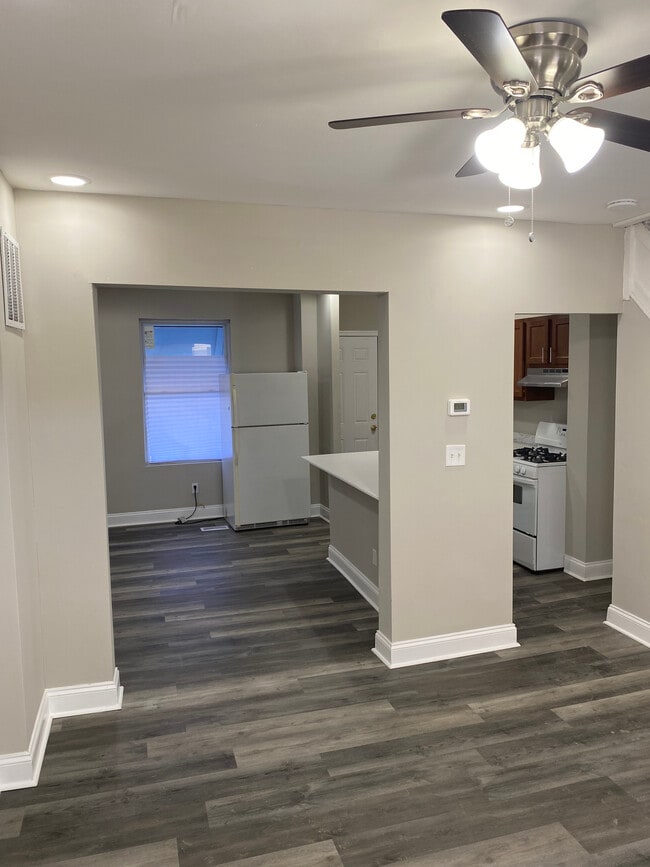 Building Photo - 3408 Elmora Ave