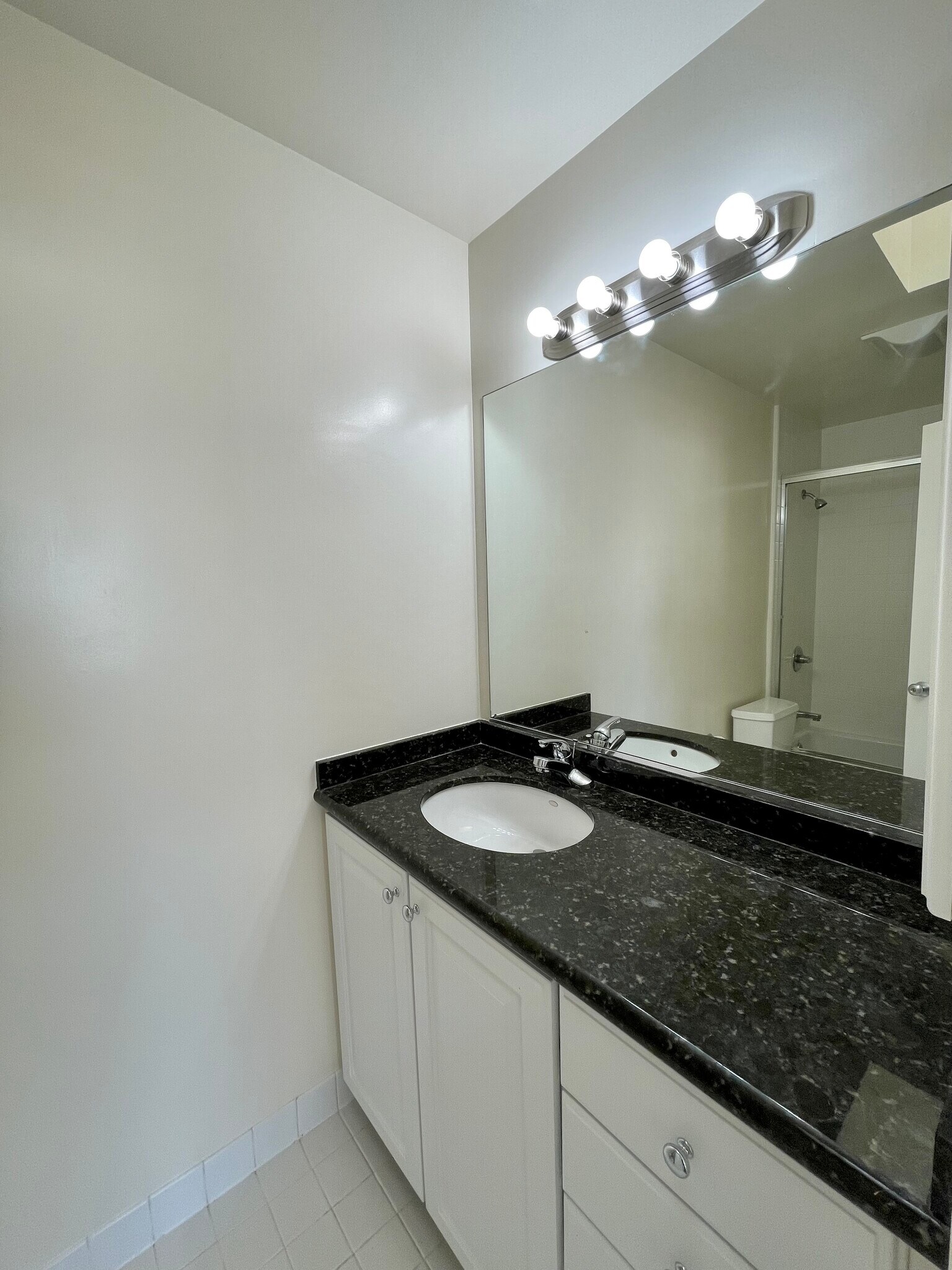 Building Photo - 1798 39th Ave