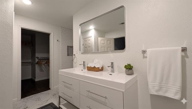 Building Photo - 1406 Eastus Dr