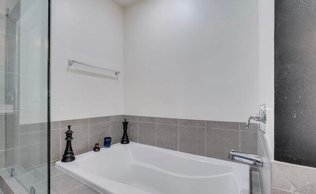 Bathroom in main 1 - 3004 Ewell Ln