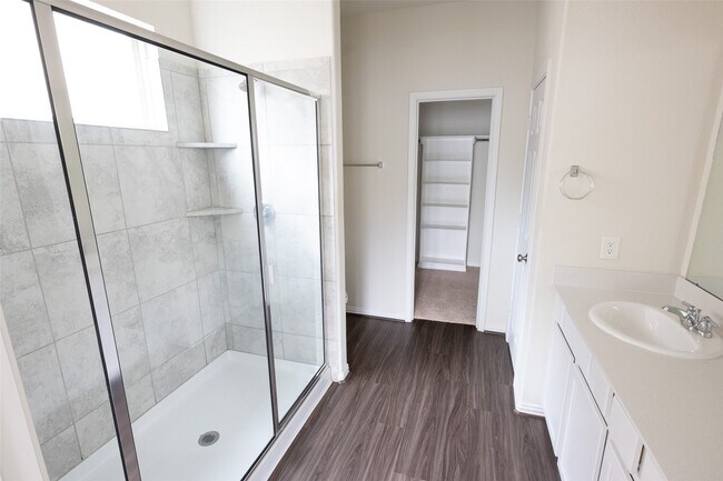 Building Photo - 216 N Lynx Trail