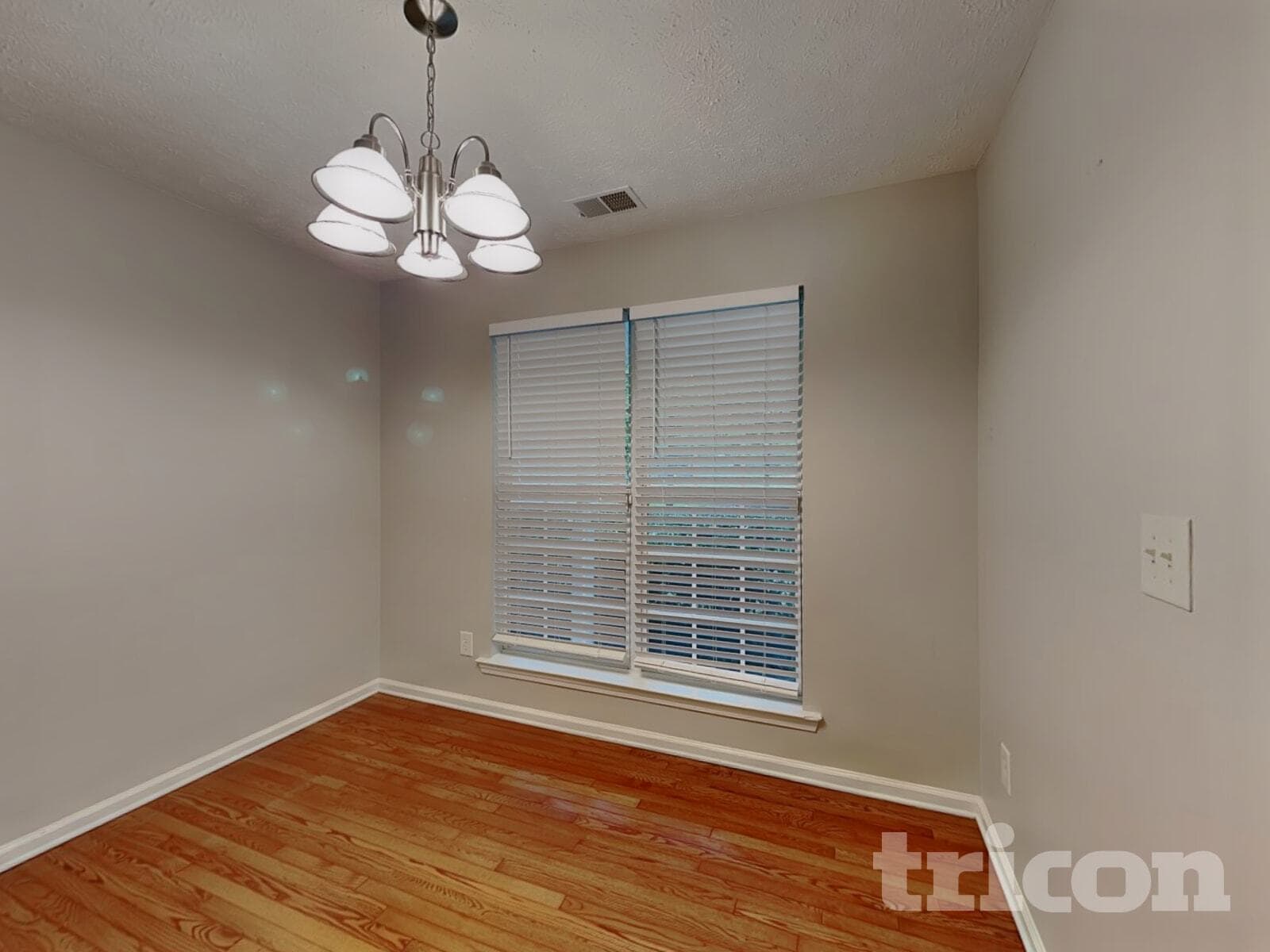 Building Photo - 313 Cascade Ct