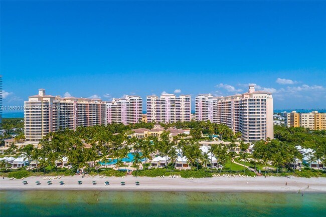 Building Photo - 785 Crandon Blvd