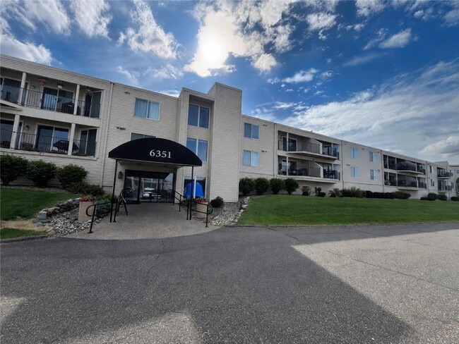 Building Photo - 6351 St Croix Trail N