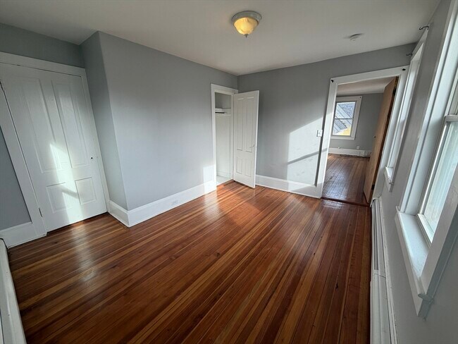 Building Photo - 1 Hamilton St