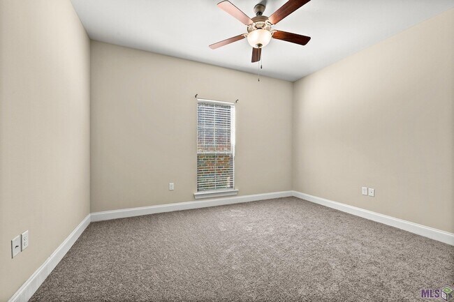 Building Photo - 7723 Ibiza Dr