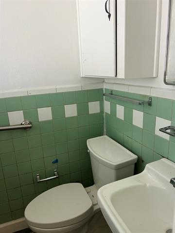 Building Photo - 3712 Eastridge Dr