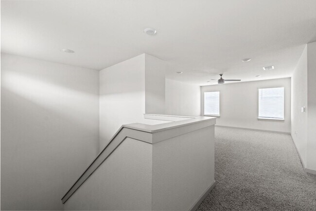 Building Photo - 7404 Sagira Path