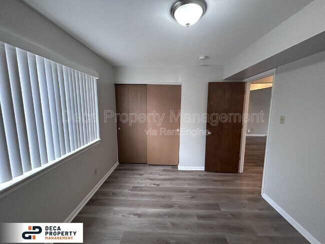 Building Photo - 446 Olian Dr