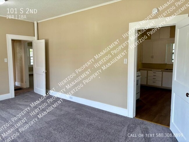 Building Photo - 101 S 2nd-