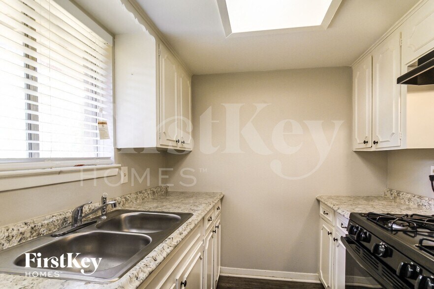 Building Photo - 6410 Hopper Rd