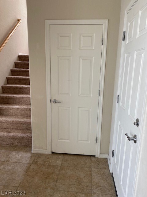 Building Photo - 364 Hanbury Manor Ln