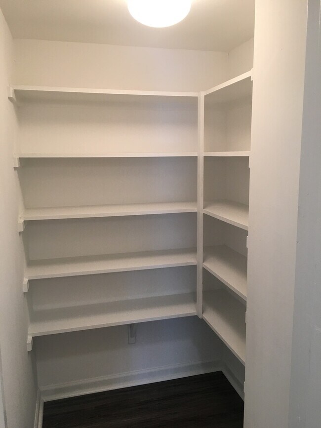 Building Photo - 4315 Farringdon Wy