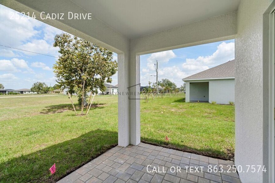 Building Photo - 25214 Cadiz Dr