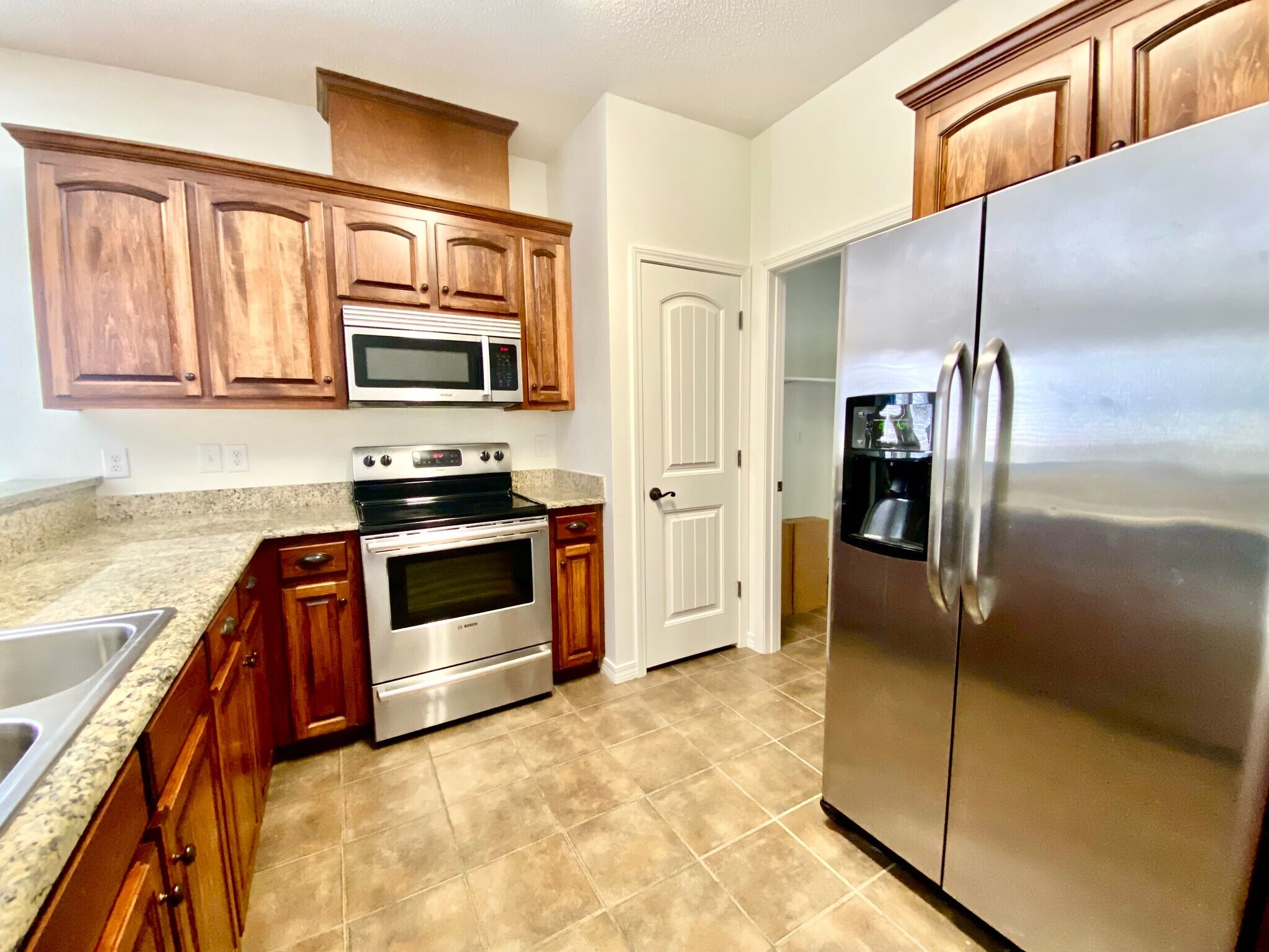 Building Photo - 771 Wesley Ave