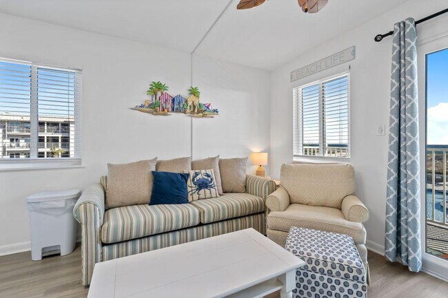 Building Photo - 400 Plantation Rd