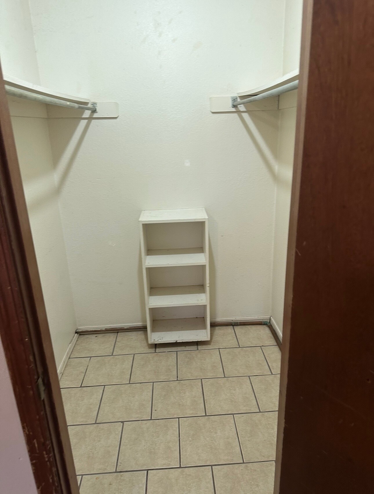 Building Photo - 1019 Acacia Cir