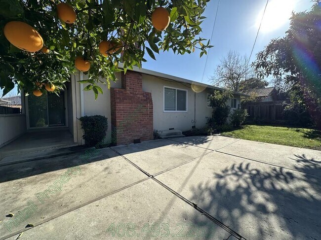 Building Photo - 965 Amstutz Dr