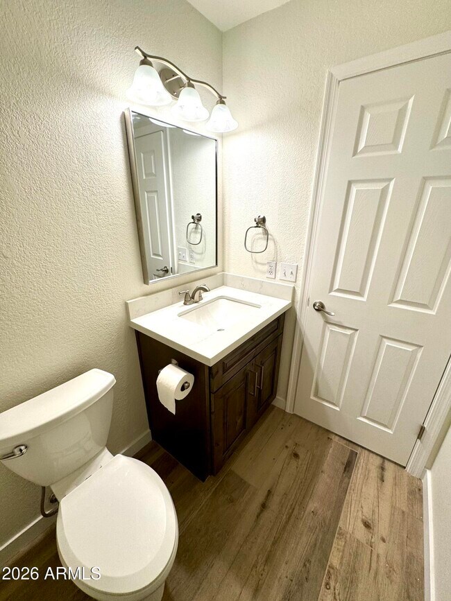 Building Photo - 830 N Granada Dr