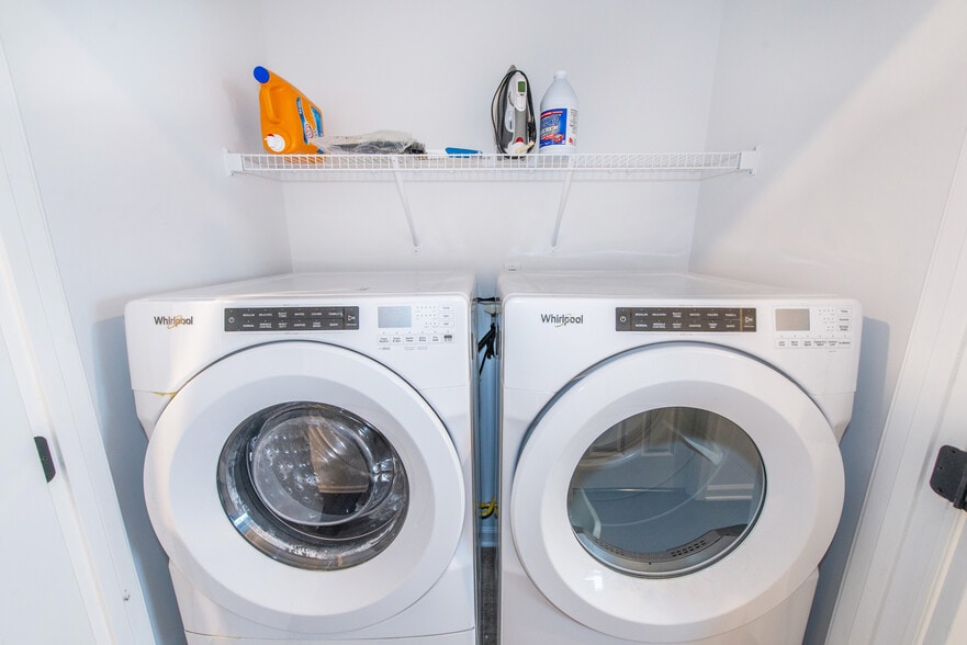 Laundry in unit 3rd fl - 33 Landmark Ln