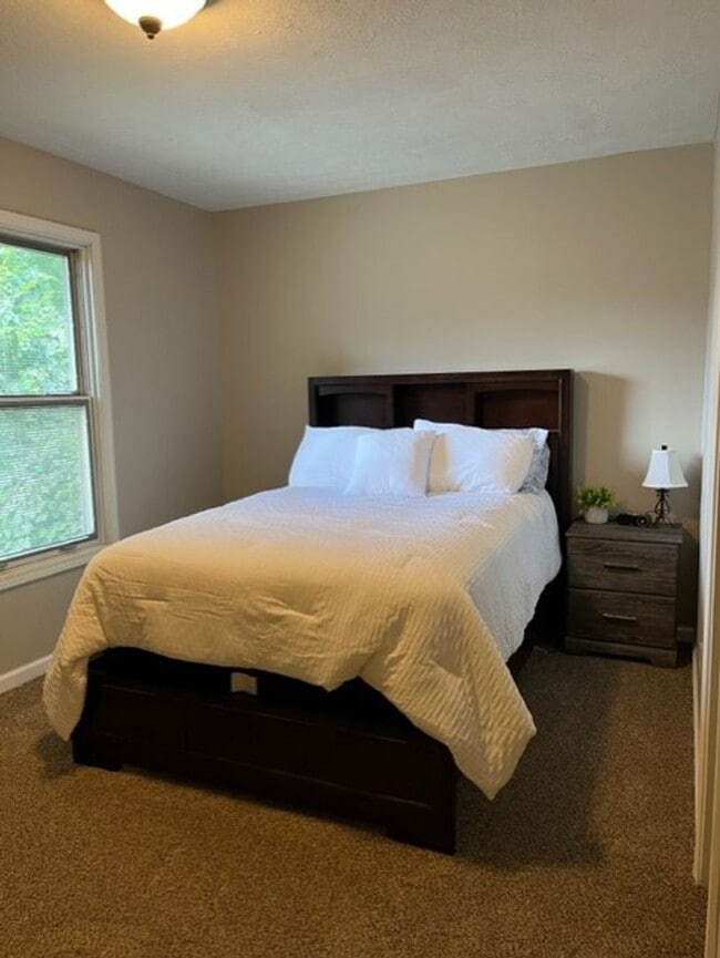 Building Photo - Cook Intern Housing