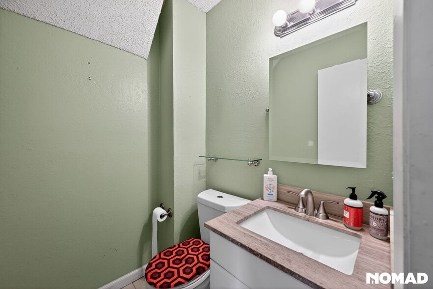 Building Photo - 3035 Oneal Pkwy