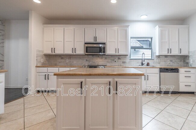 Building Photo - 103 Silver Terrace