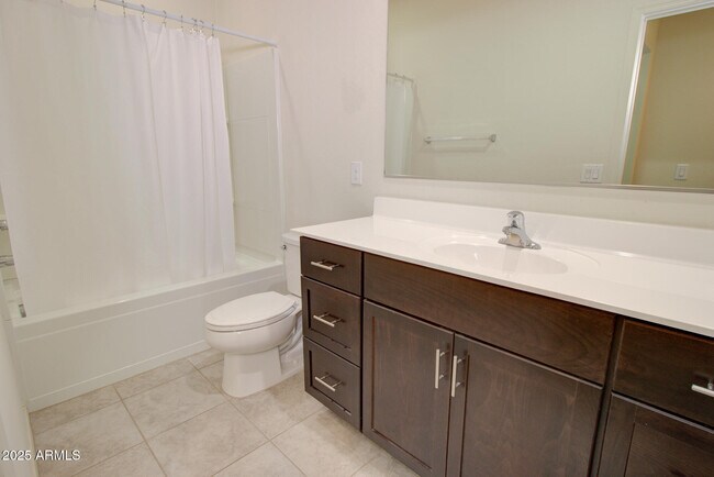 Building Photo - 43833 Yucca Ln