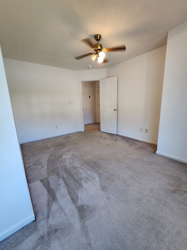 Building Photo - 276 Weatherford Way