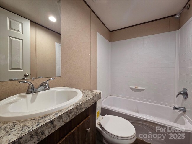 Building Photo - 2329 Rufus Ratchford Rd