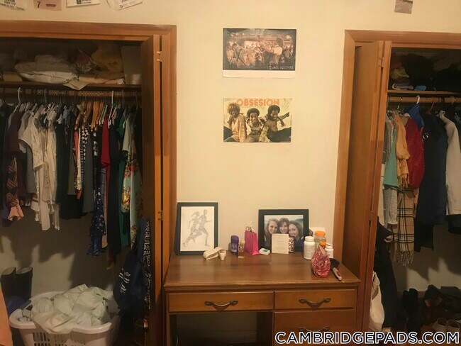 Building Photo - 9 Fulkerson St