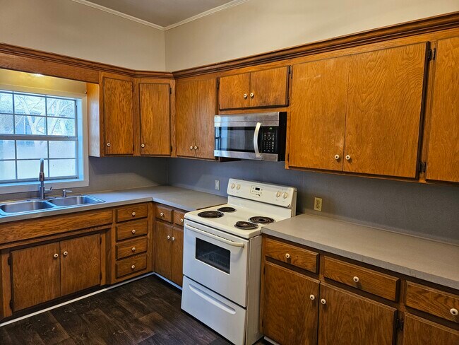 Building Photo - 508 Division