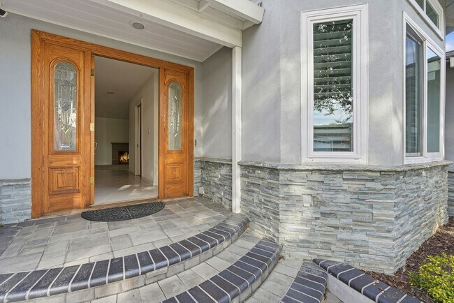 Building Photo - One-of-a-Kind Home with Pool, Gazebo, and Sunken Conversation Pit!