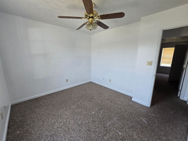 Building Photo - 190 Bahia Ln