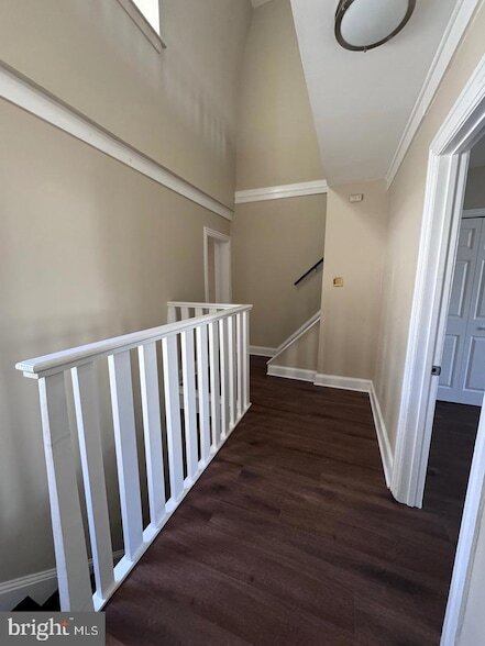 Building Photo - 222 W Union St