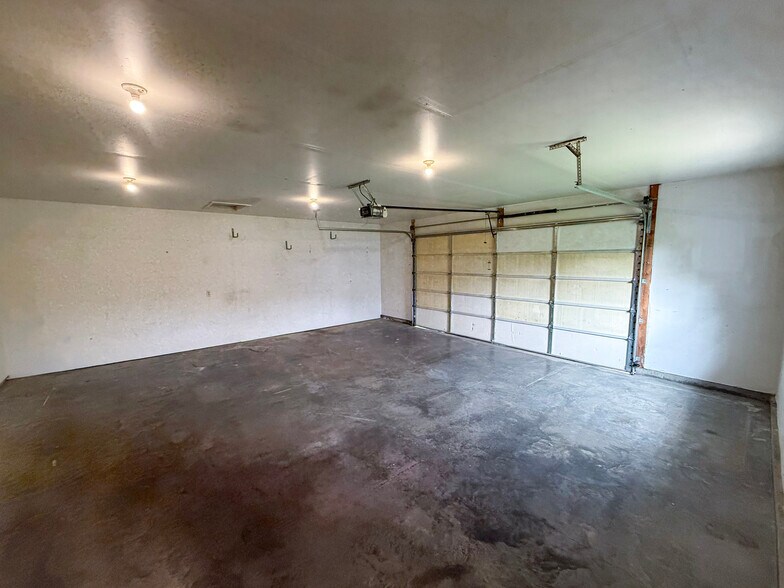 Building Photo - 5514 165th St
