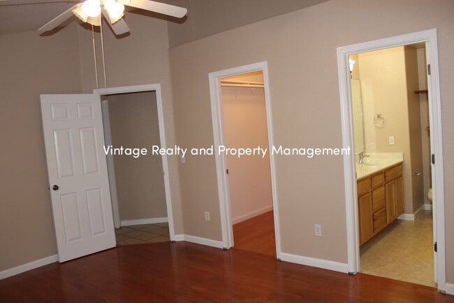 Building Photo - Just Back On The Renal Market Cozy 3 Bedro...