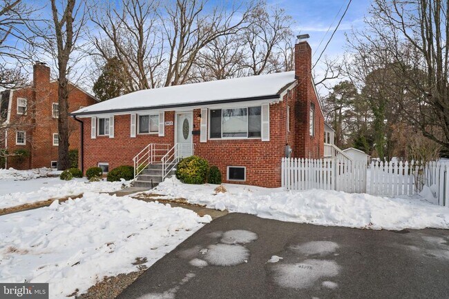 Building Photo - 3903 Whispering Ln