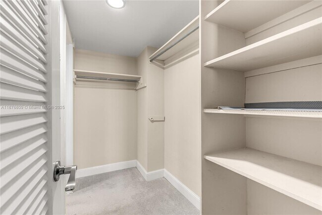 Building Photo - 9225 Collins Ave