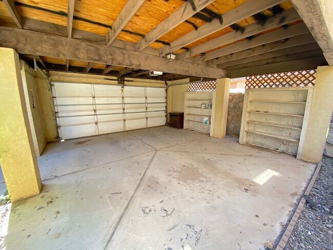 Building Photo - Northeast El Paso 3 bed