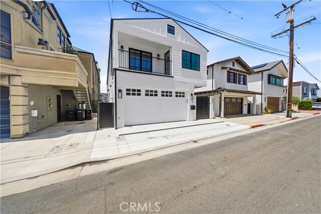 Building Photo - 603 36th St