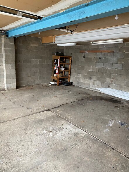 Building Photo - 1501 Summit St