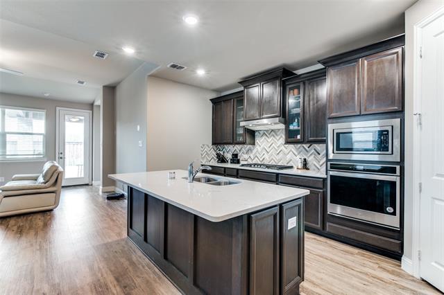 Building Photo - 7201 Bronco Blf