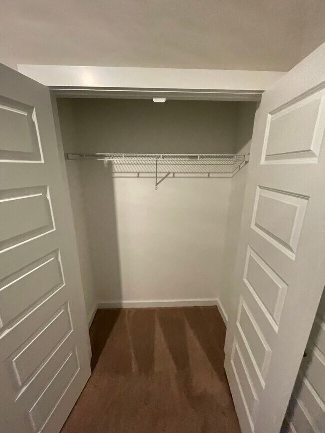 Building Photo - Home for Rent in Oak Grove, AL!!! Available to View with 48 Hour Notice!!!