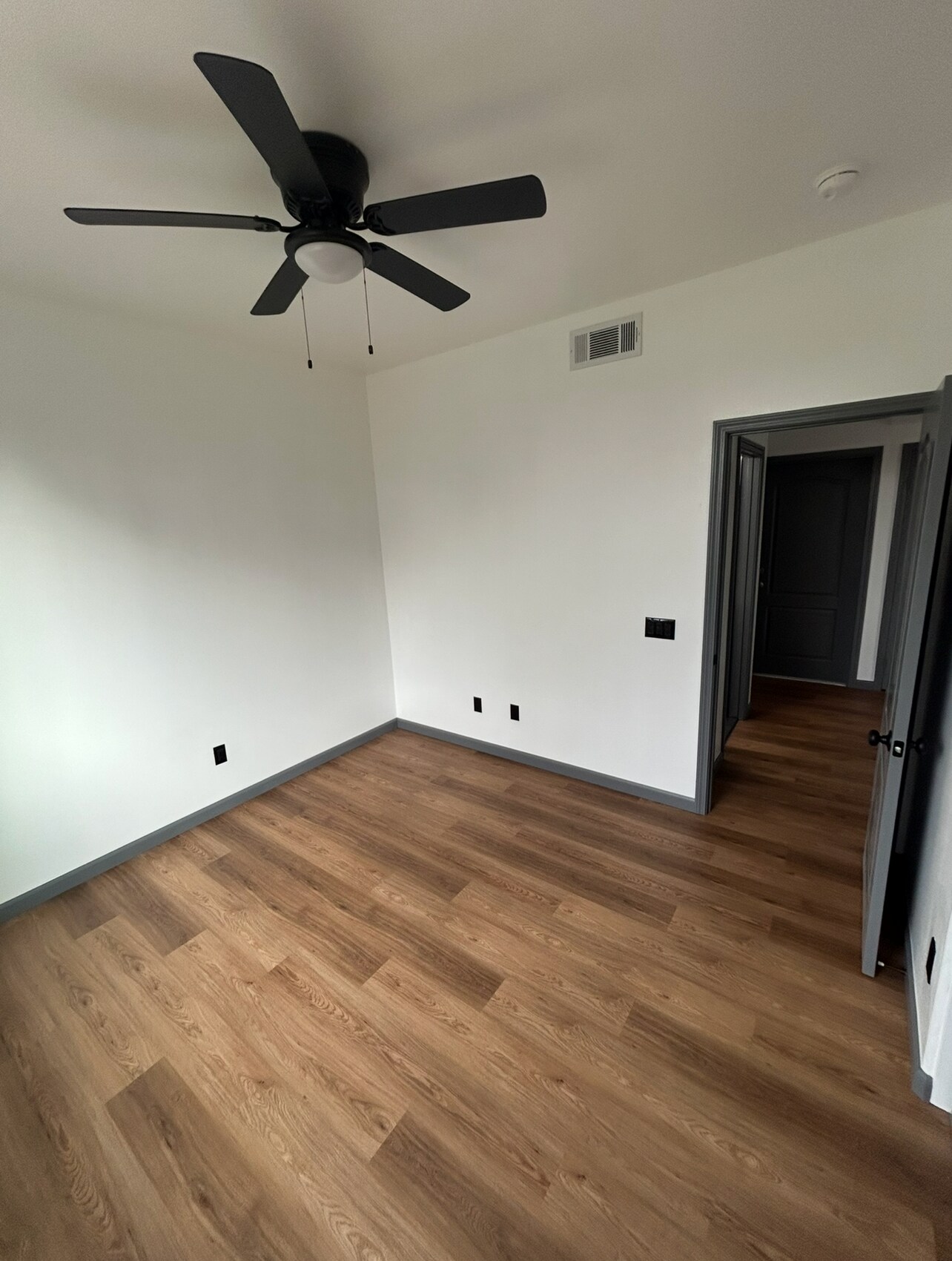 Building Photo - 3630 W Medici Ln