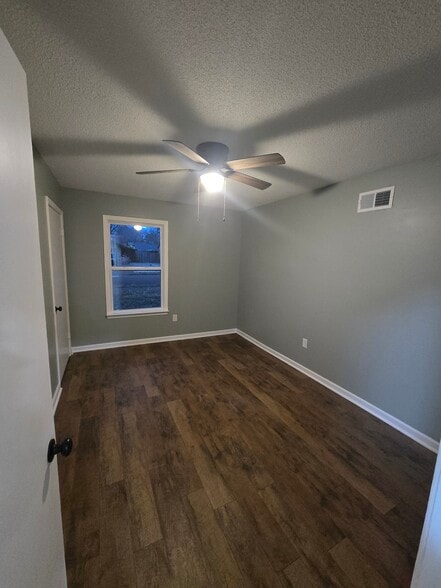 Building Photo - 3166 Lichen Dr