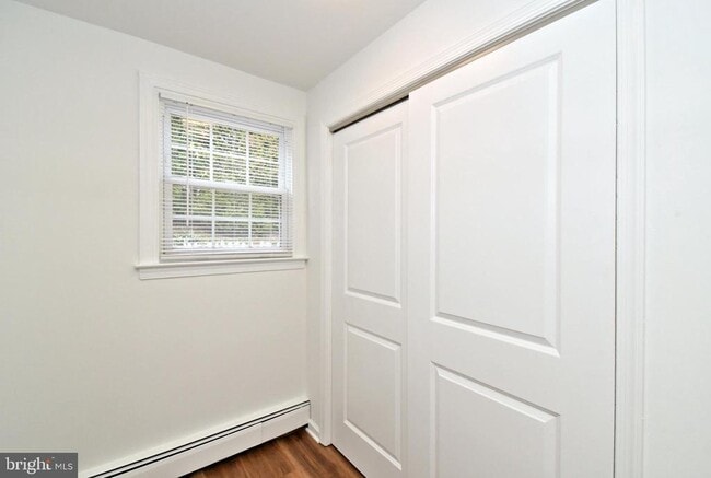 Building Photo - 201 Montgomery Ave