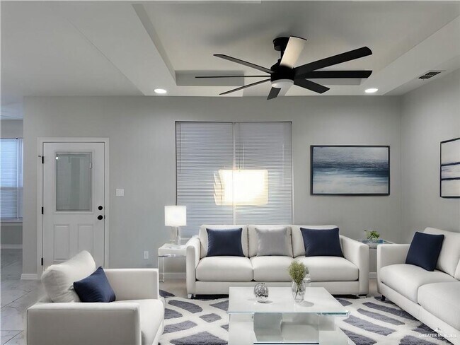 Building Photo - 14 N Crown Point