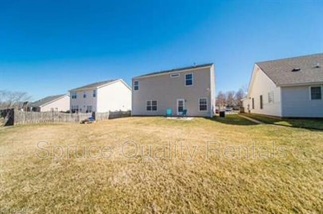 Building Photo - 6201 Black Willow Dr