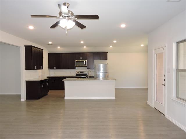 Building Photo - 2100 Penn St